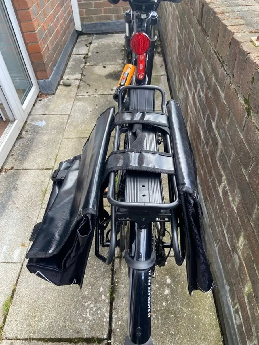 Boardman MTX 8.6 Mens Hybrid Bike-M with many accessories - Image 4