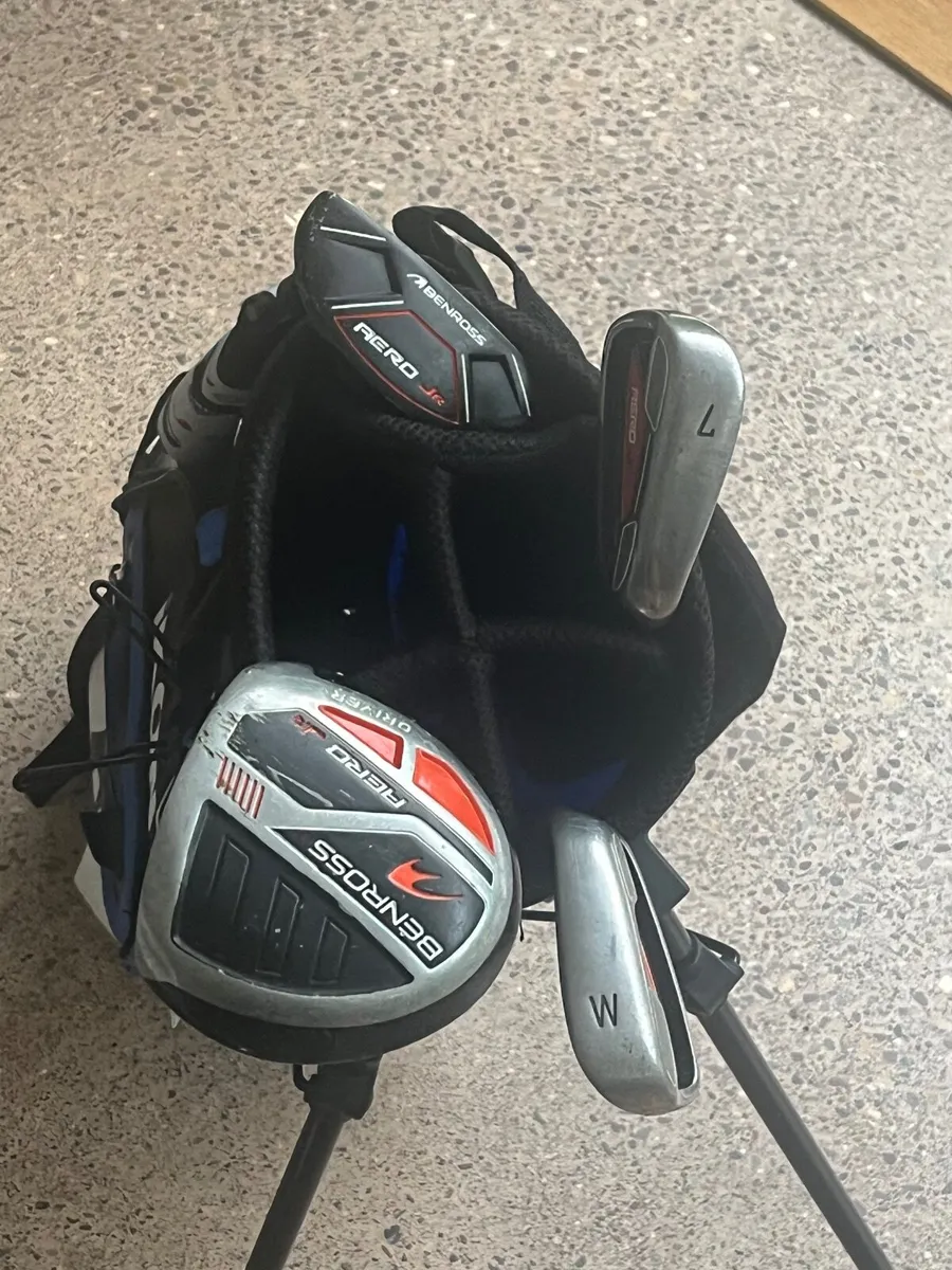 Kids golf clubs - set and bag - Image 2