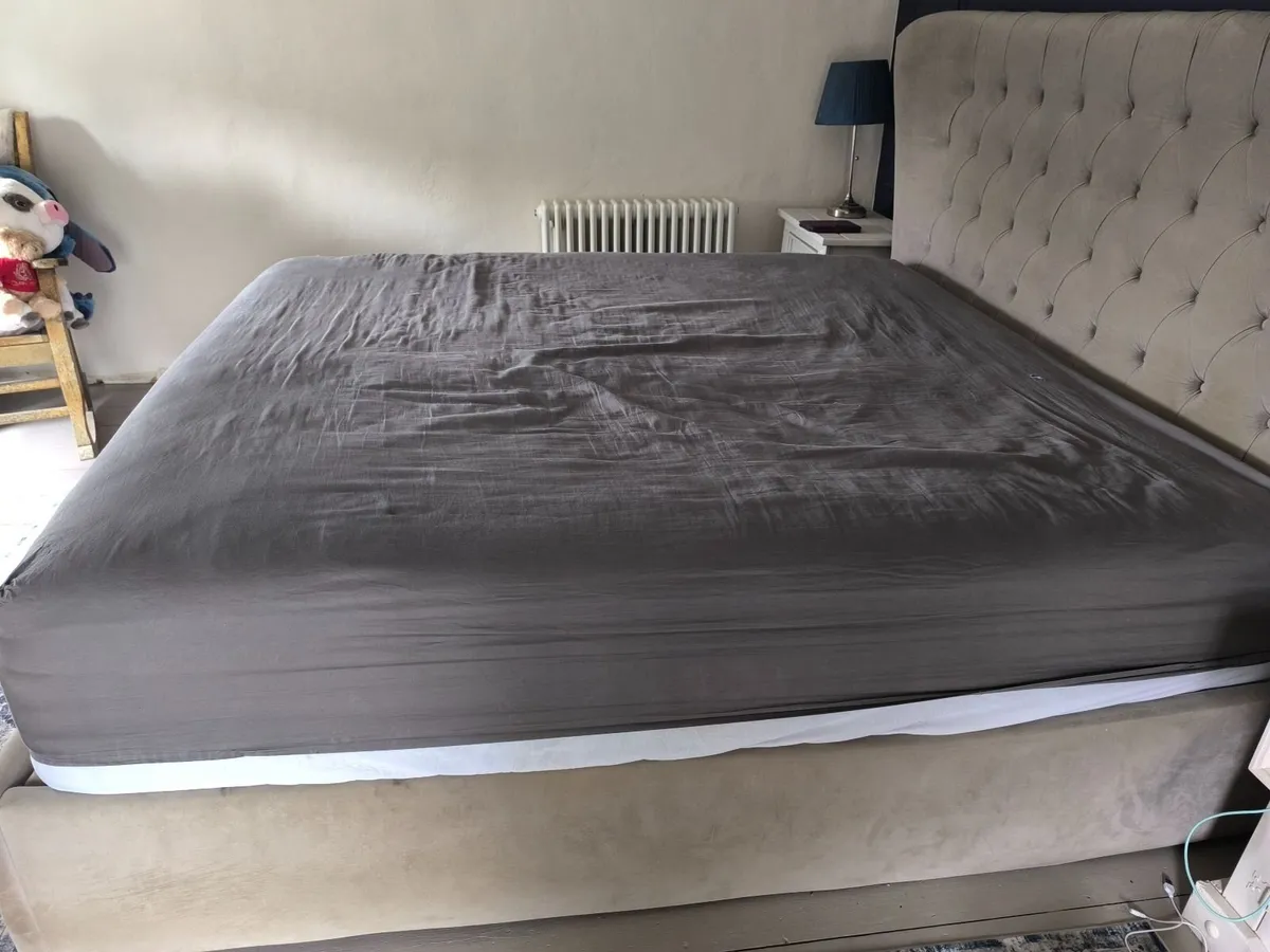 Super king bed - Image 1