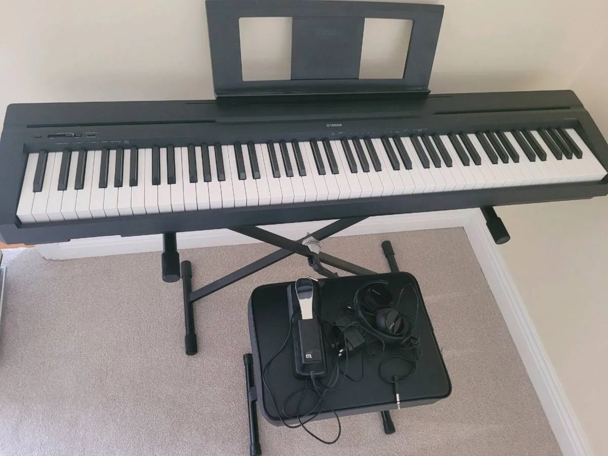 Yamaha digital piano P-45 - Image 2