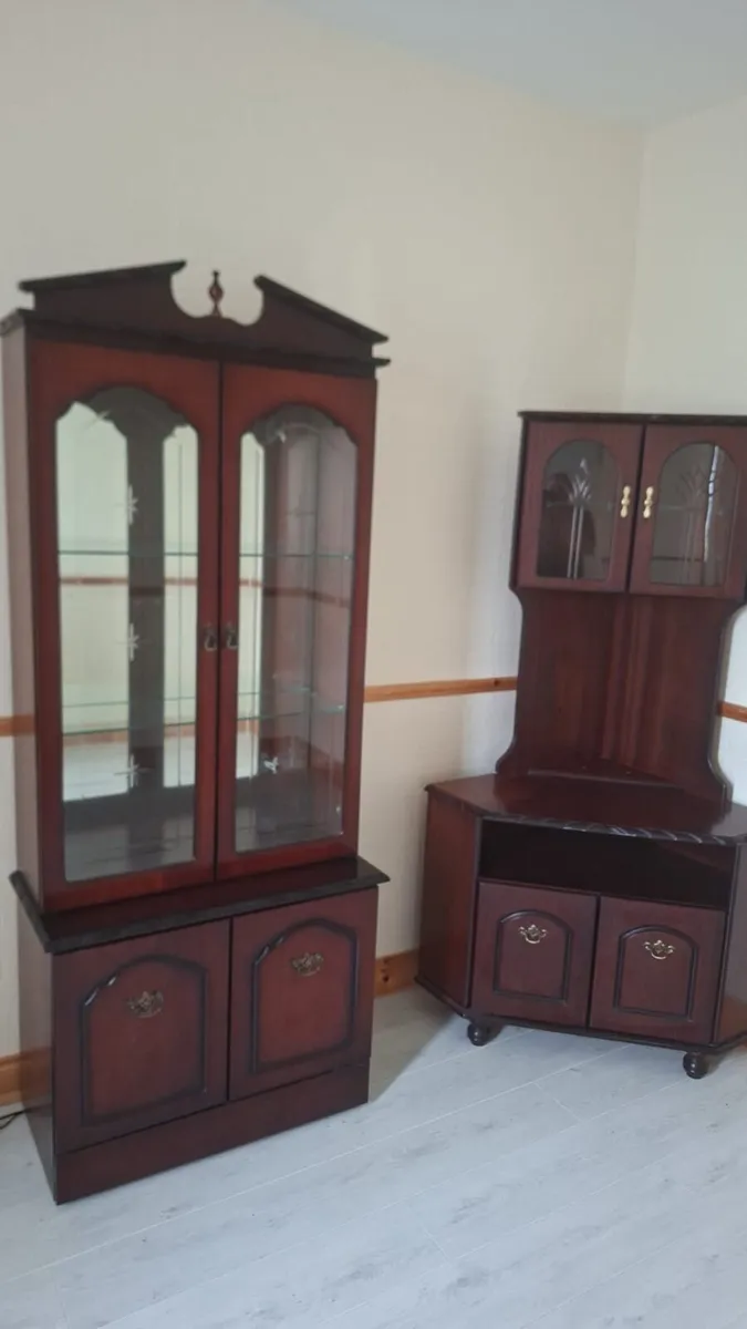 2 cabinet units - Image 1