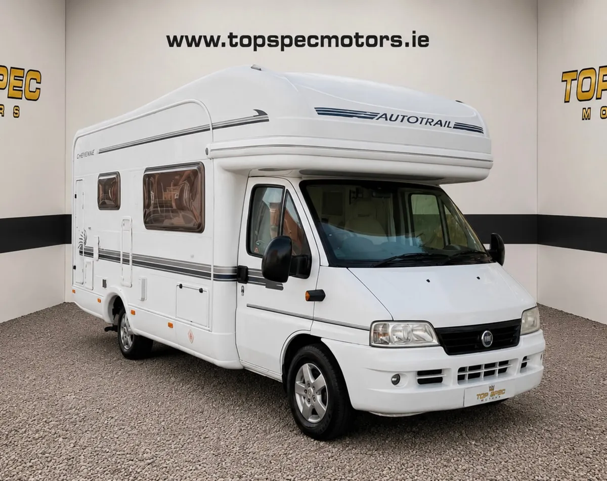 Camper - Image 1