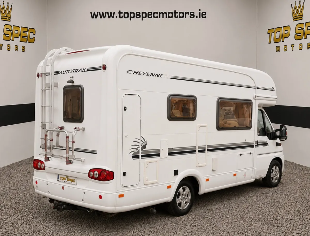 Camper - Image 3