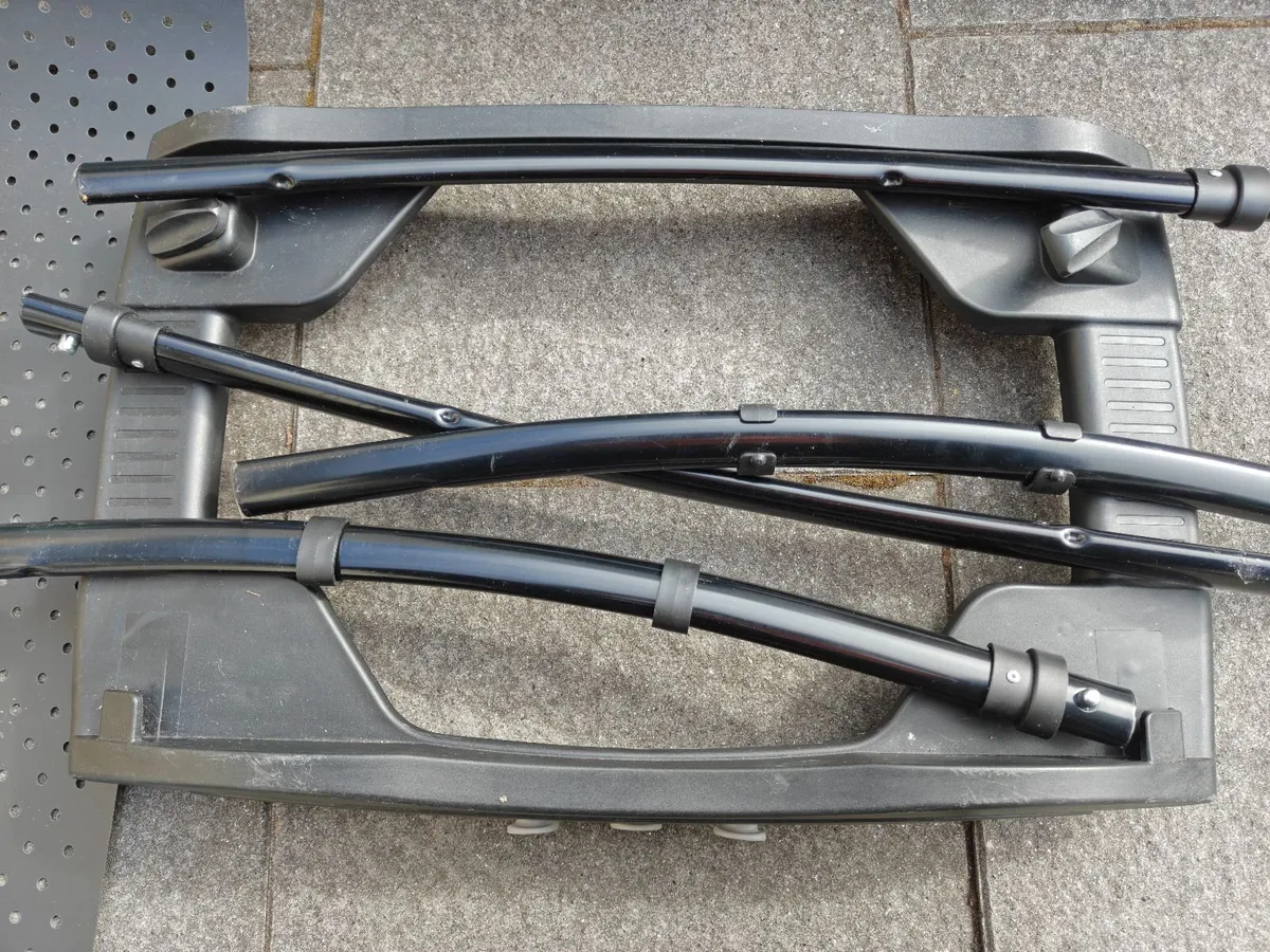 Weber Q 2000 Stand, Black - Image 4