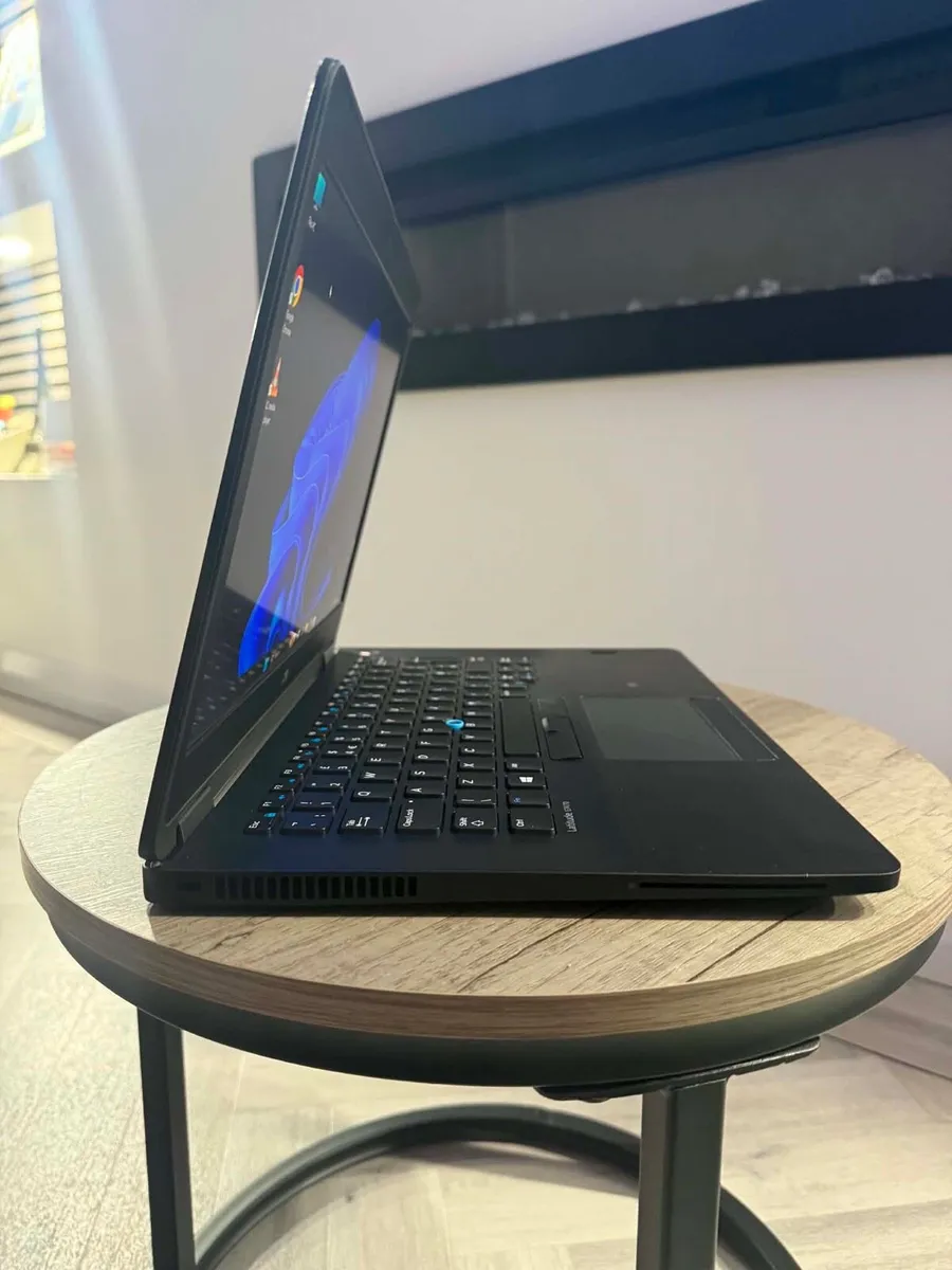 Laptop - Image 1