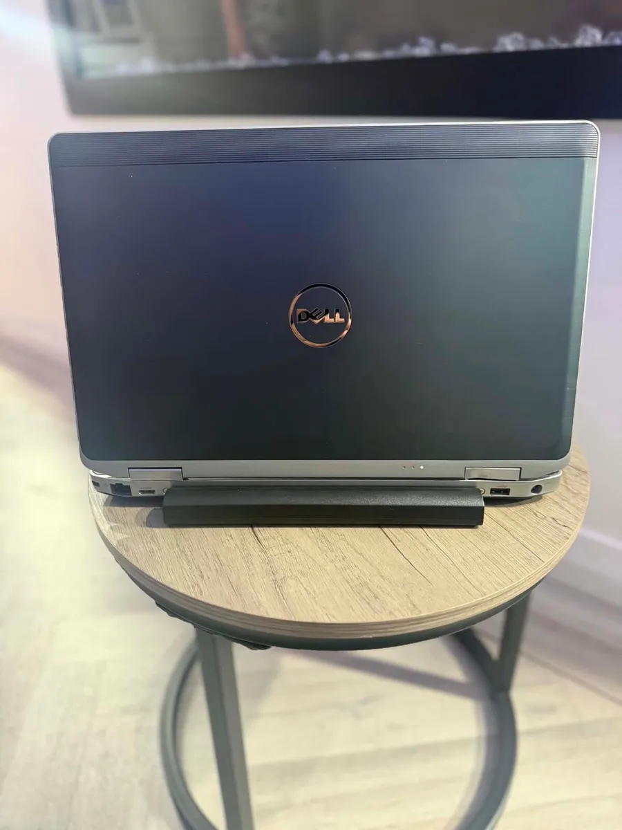 Laptop - Image 1