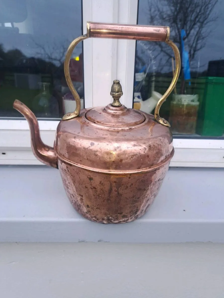 Old copper kettle - Image 4