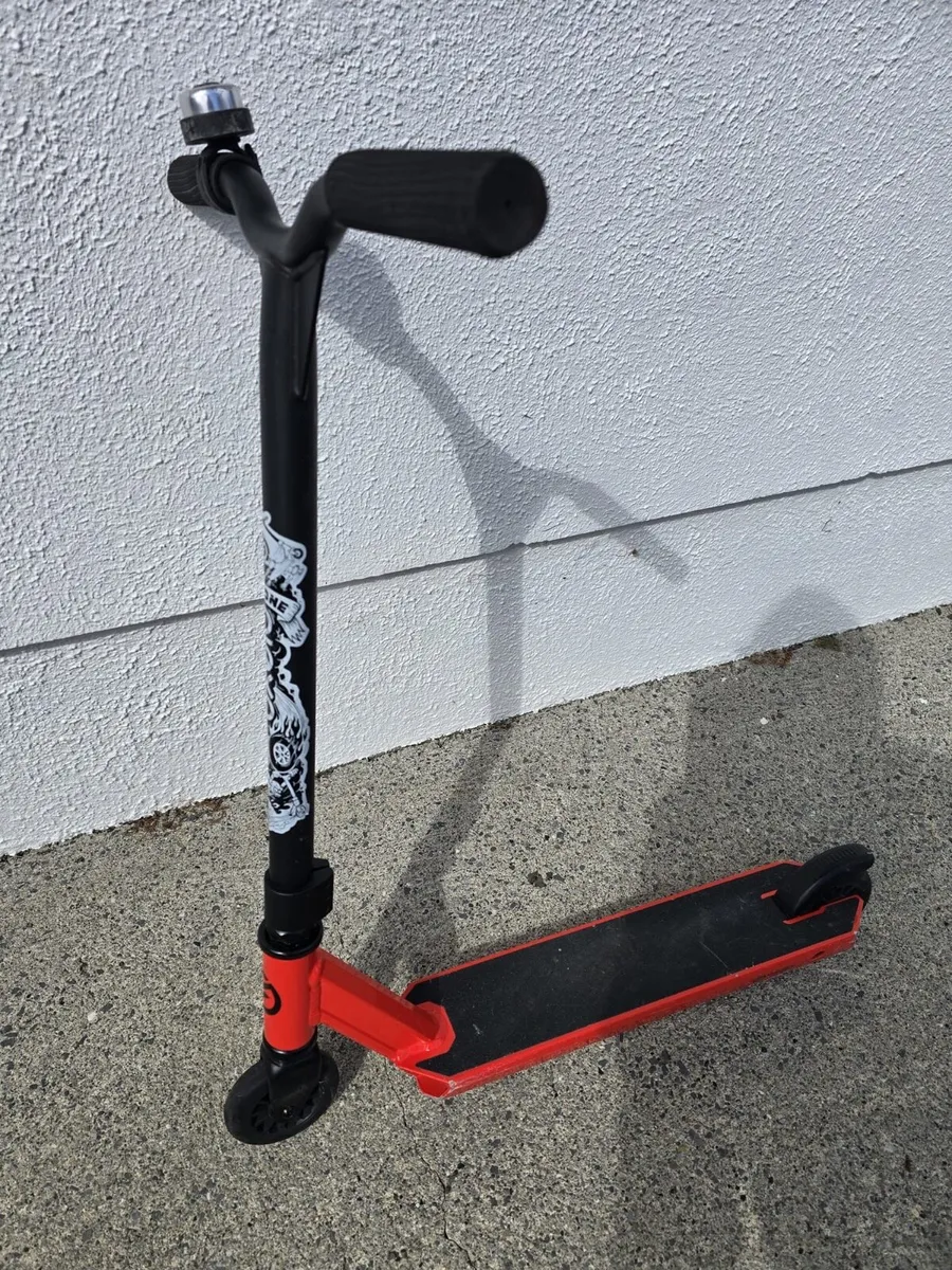 Oxelo Stunt Scooter - Image 1