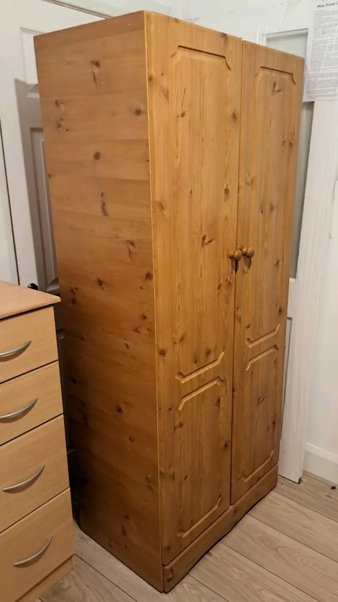 6FT Wardrobe Great Condition - Image 2