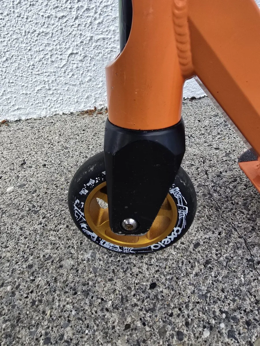 Blindside Pro Stunt Scooter - Image 3