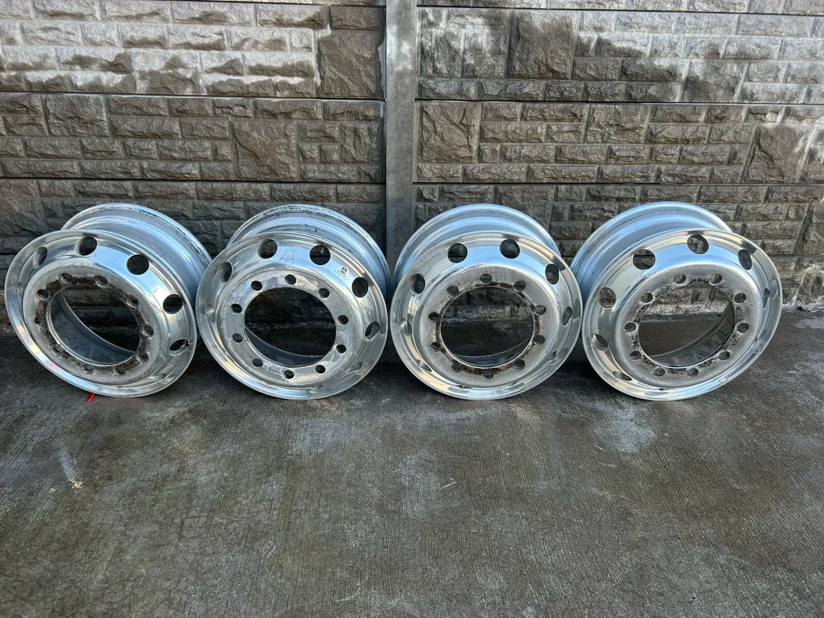 Alcoa rims - Image 4