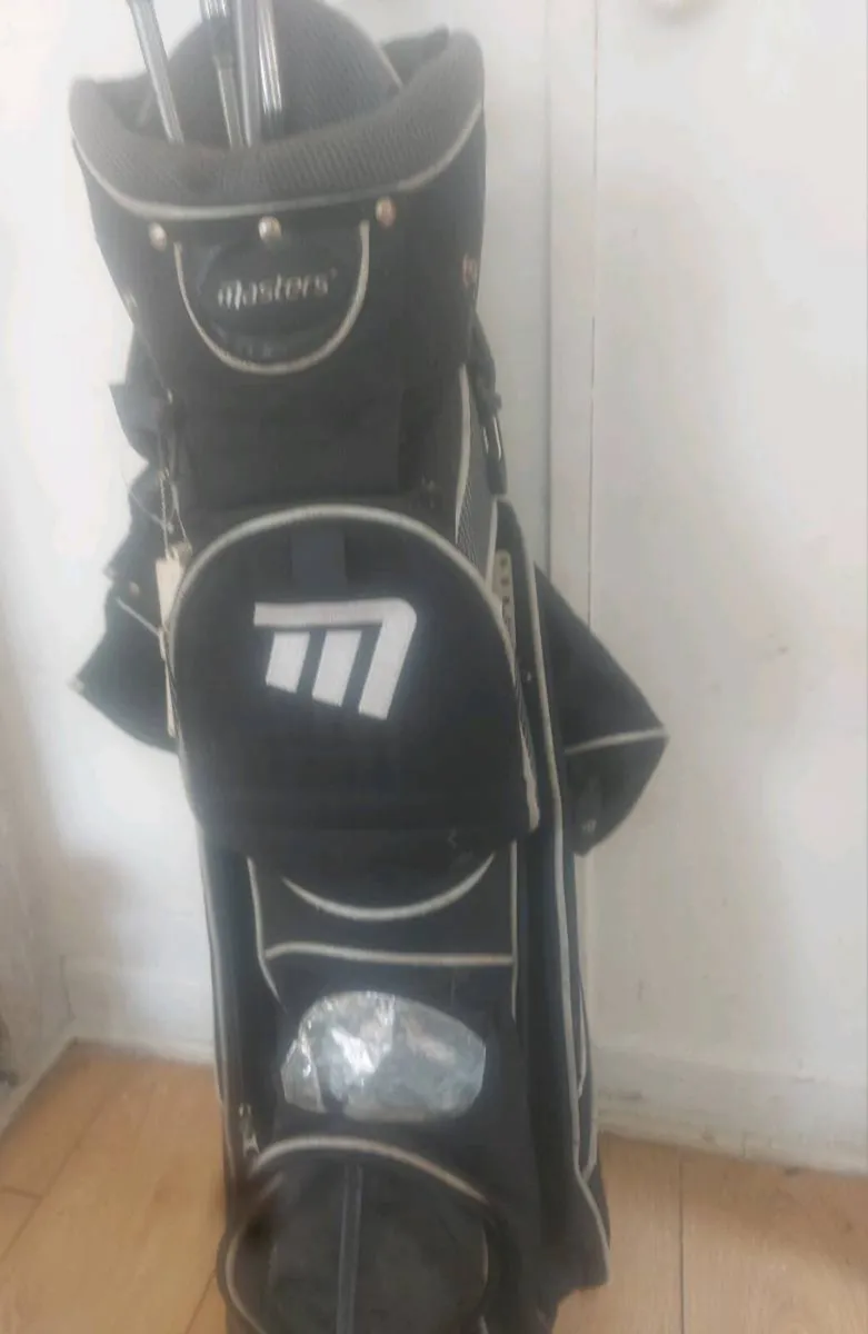 Golf club - Image 2