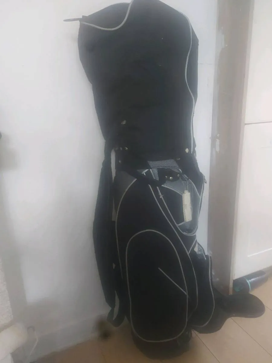 Golf club - Image 3