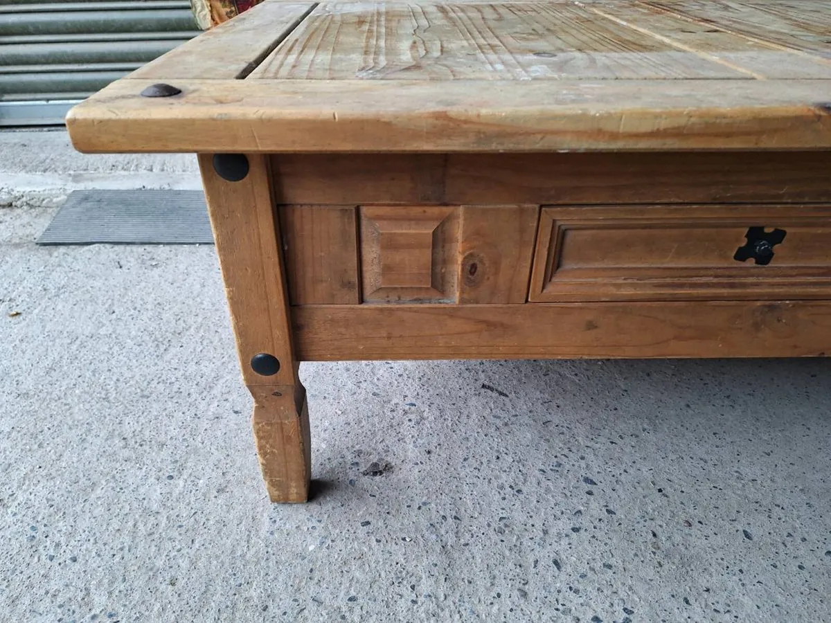 PROJECT Rustic Pine Coffee Table (DELIVERY) - Image 2