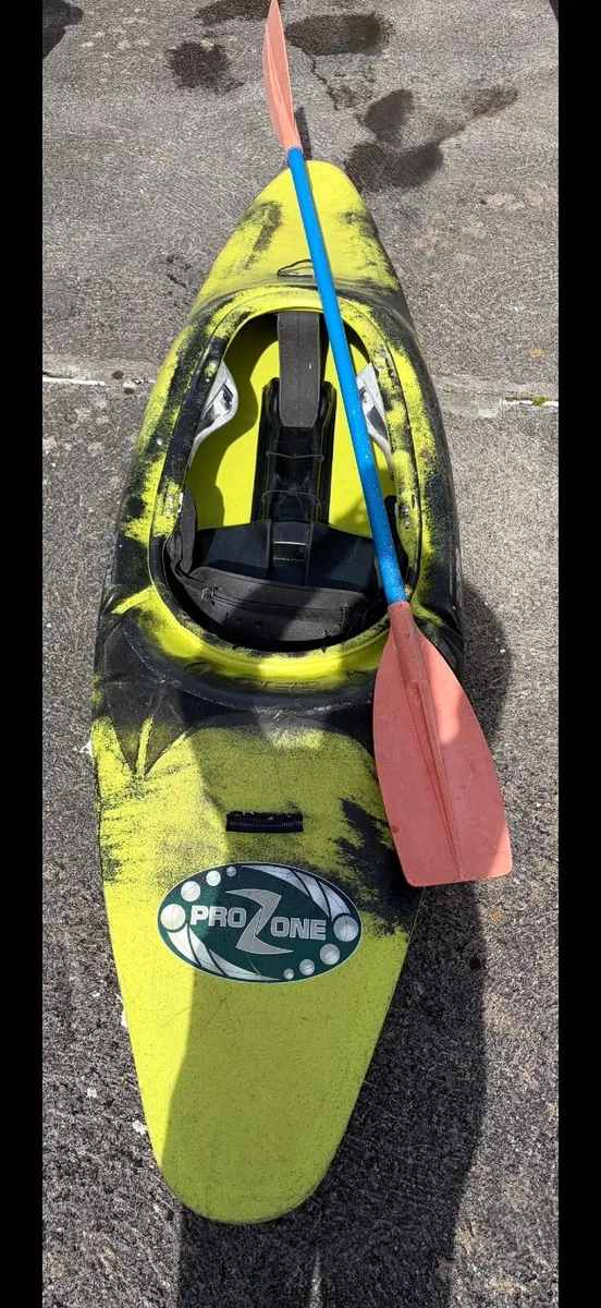 Pyranha ProZone 230 Kayak - Image 1