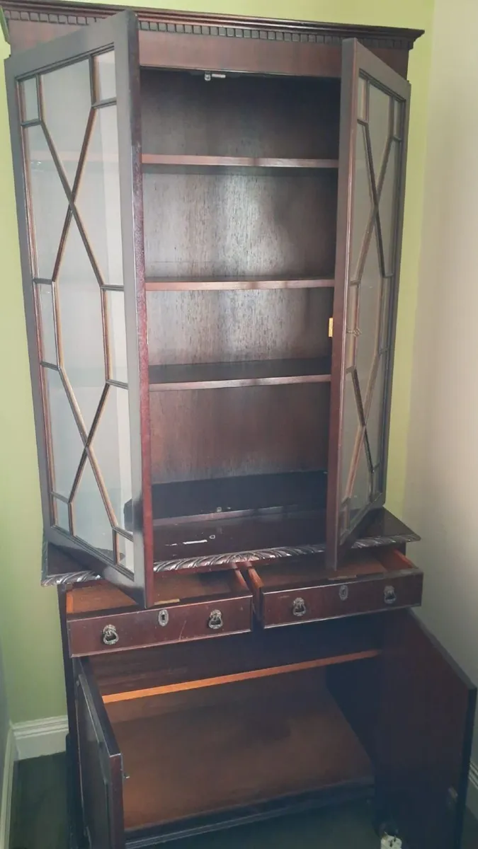 3x Antique wooden cabinets - Image 3