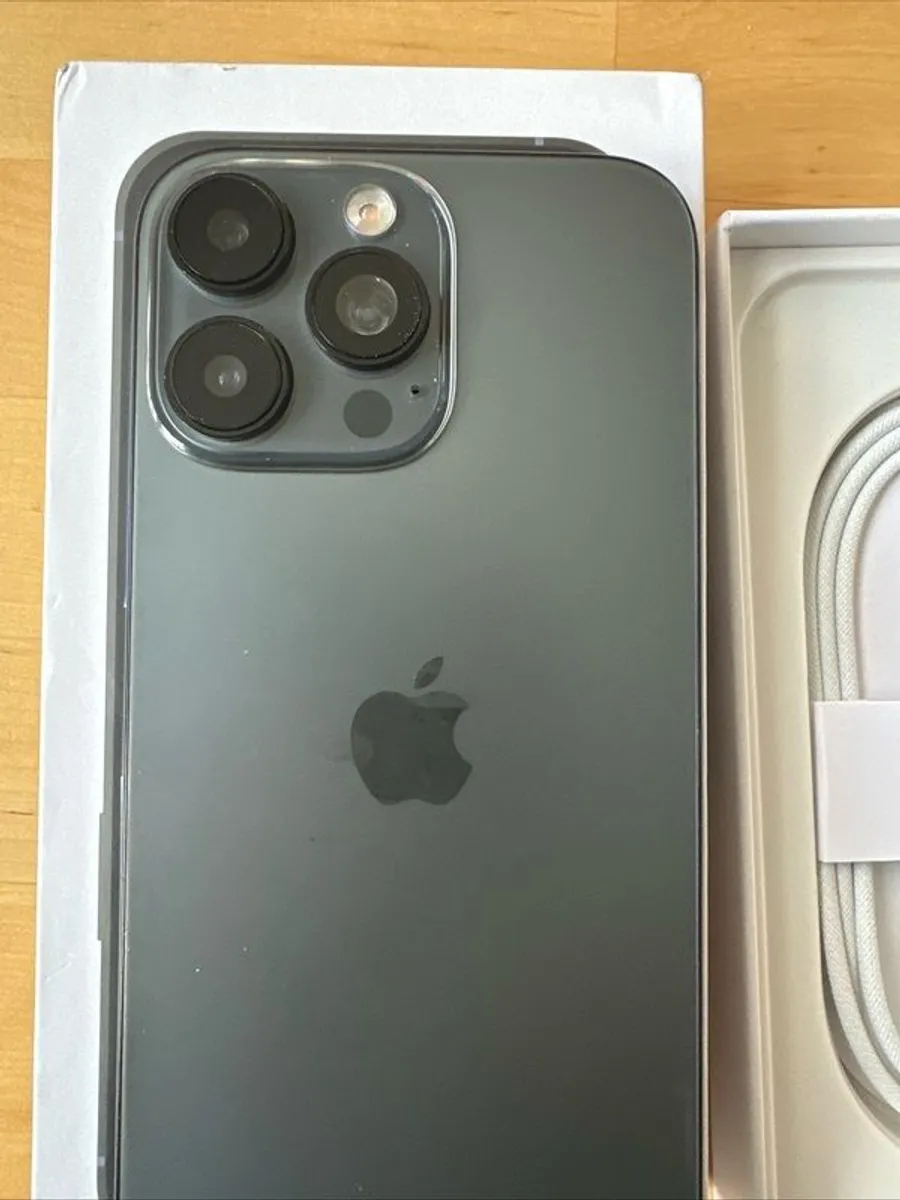 iPhone 16 pro max 1Tb unlocked - Image 4