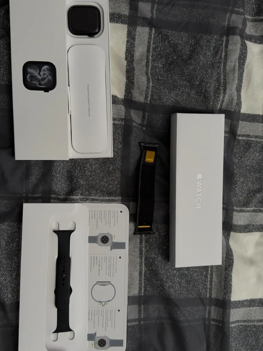 Apple Watch - Image 1