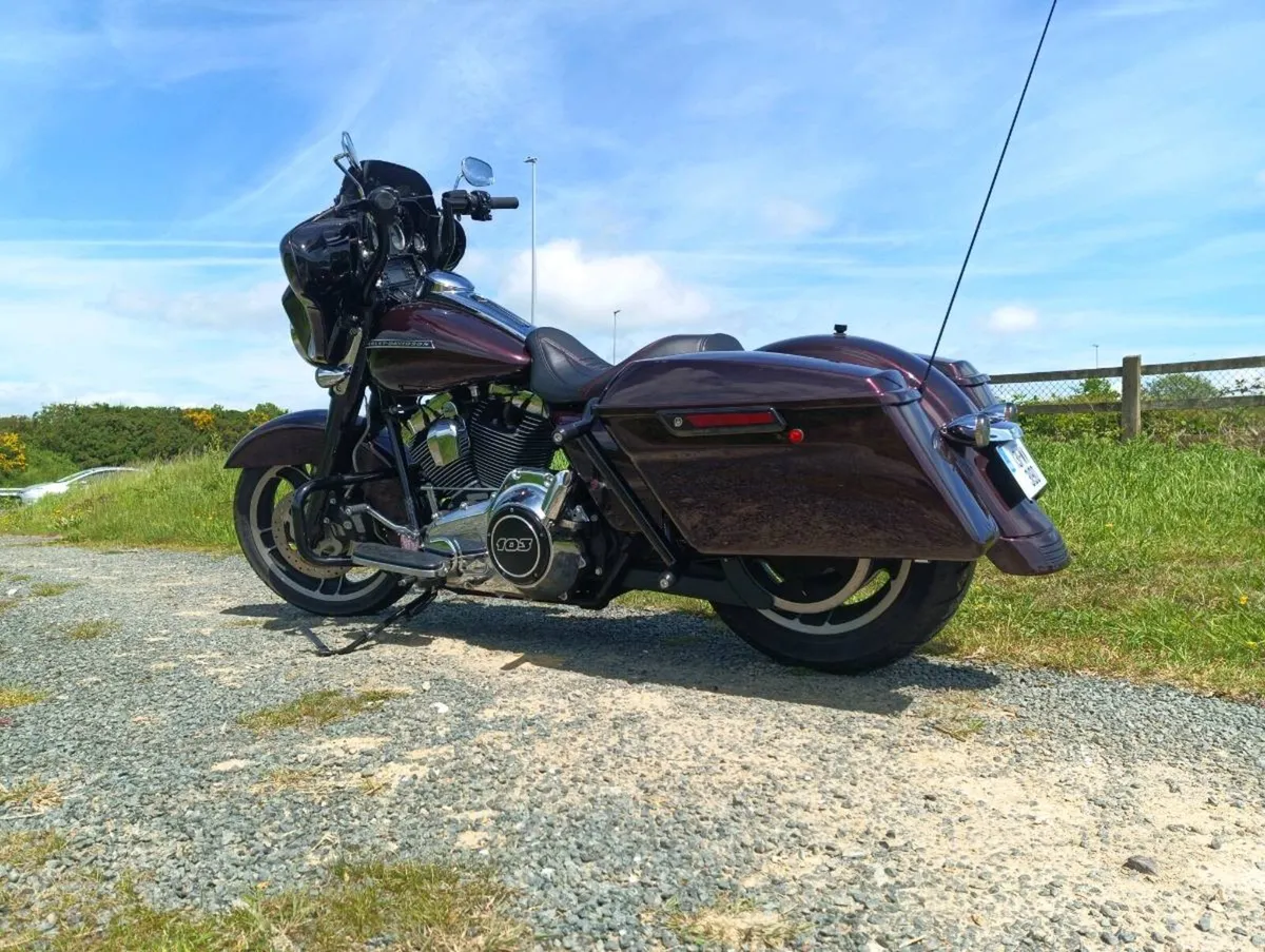 Harley Davidson - Image 4