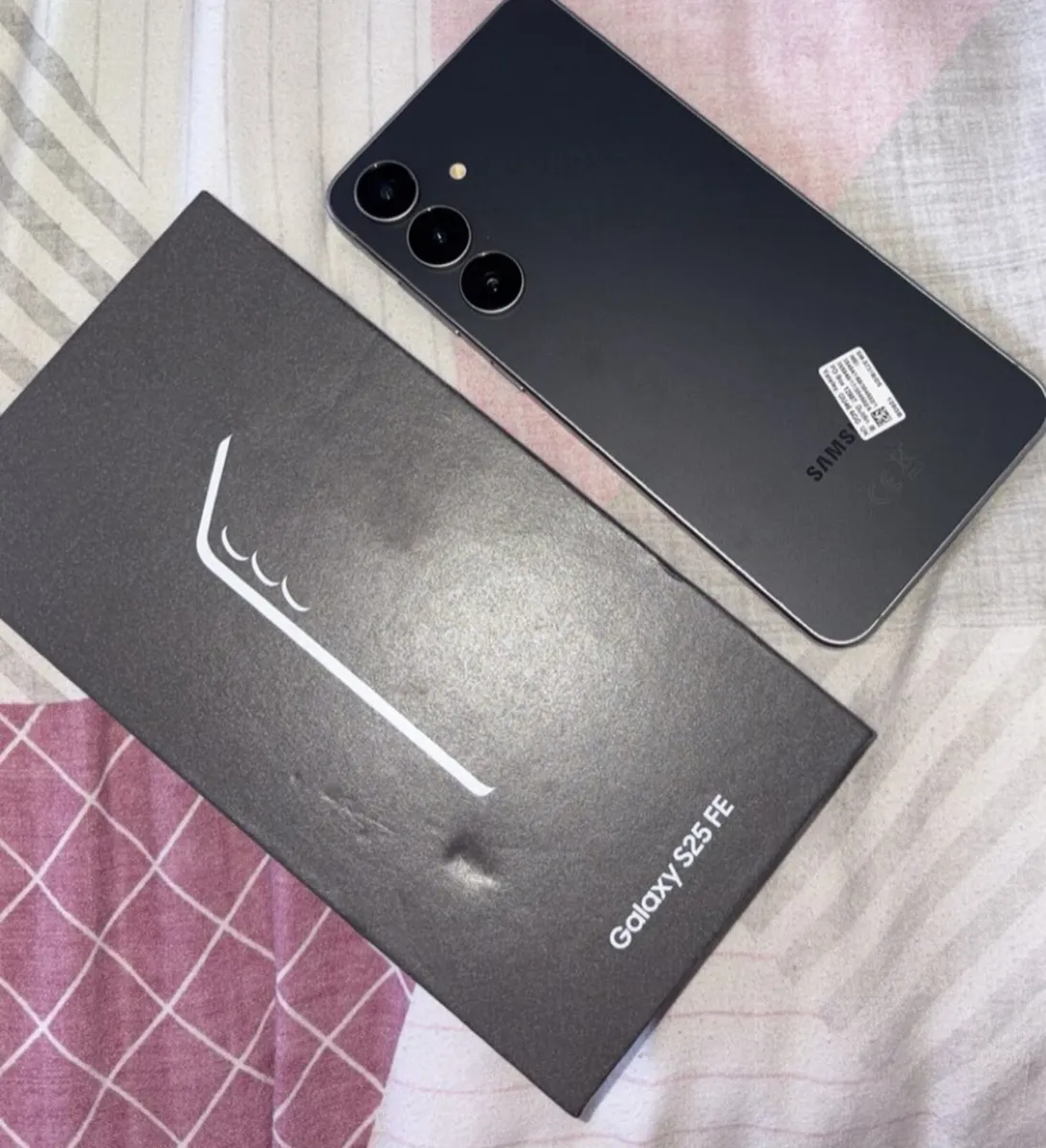 Samsung s25 fe - Image 1
