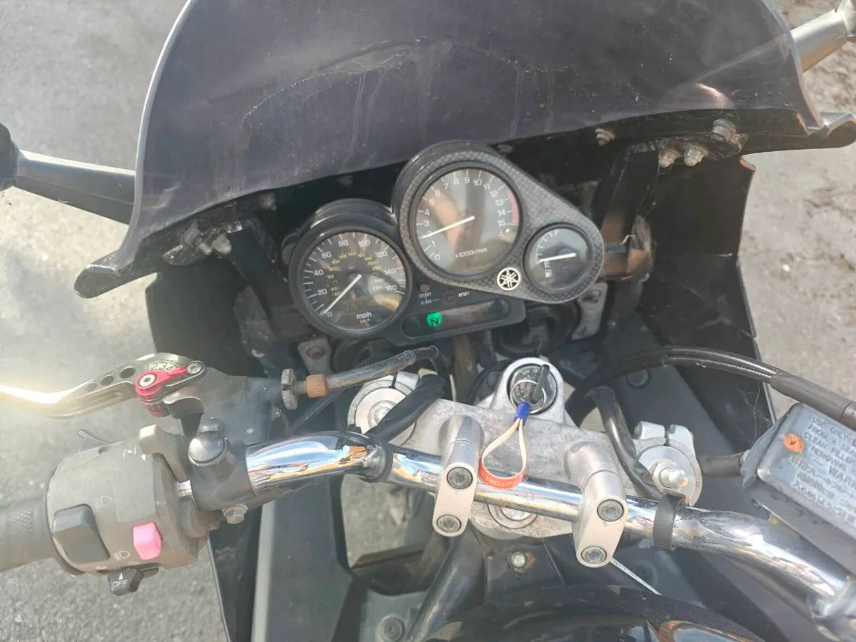 Yamaha Fazer 600 - Image 3