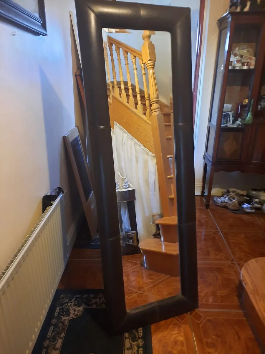Tall floor standing mirror - Image 1