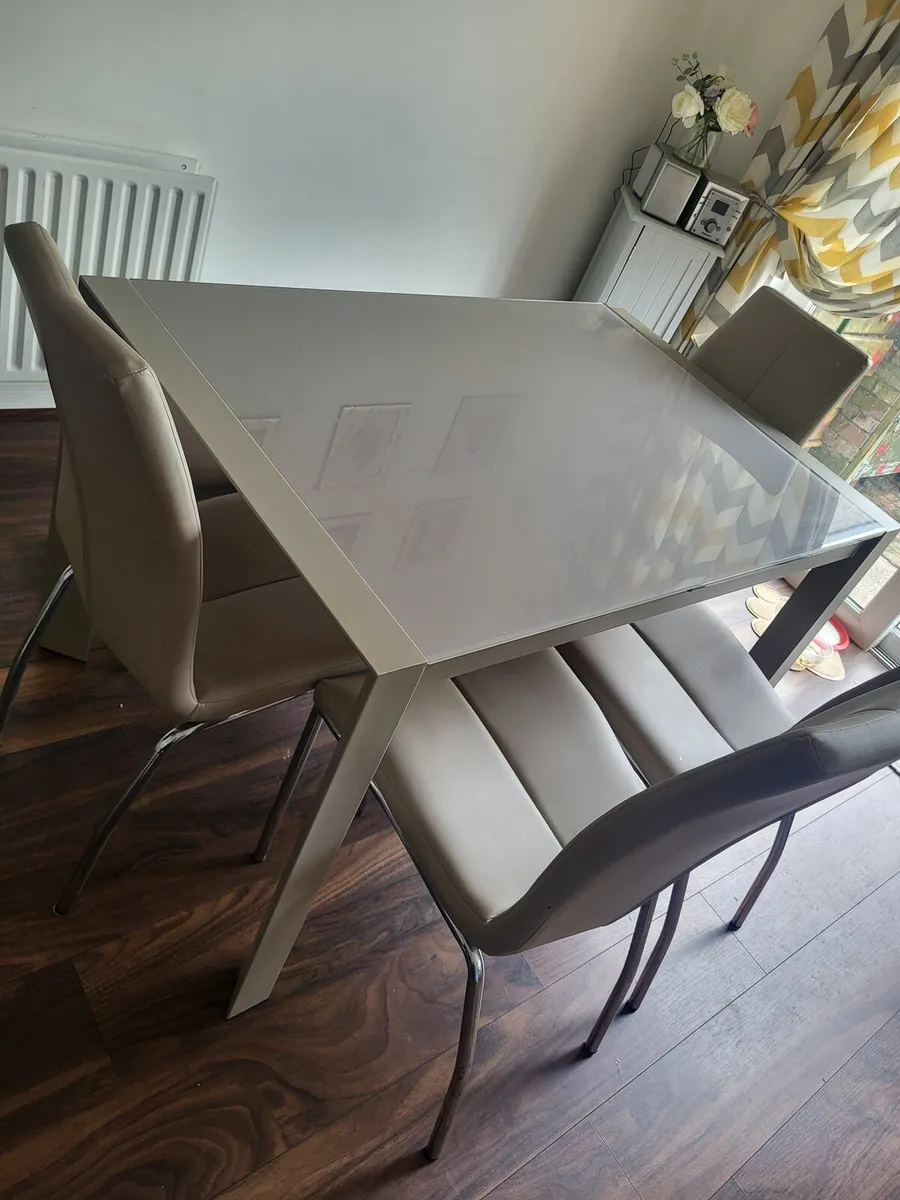 Glass Table 4 Chairs and Bench seat - Image 4
