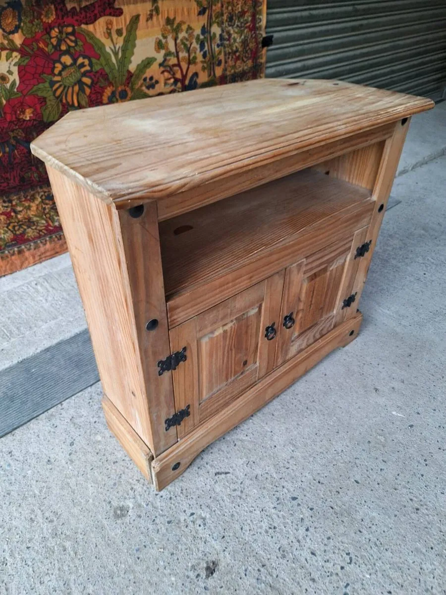 Rustic solid pine TV unit (DELIVERY) - Image 3