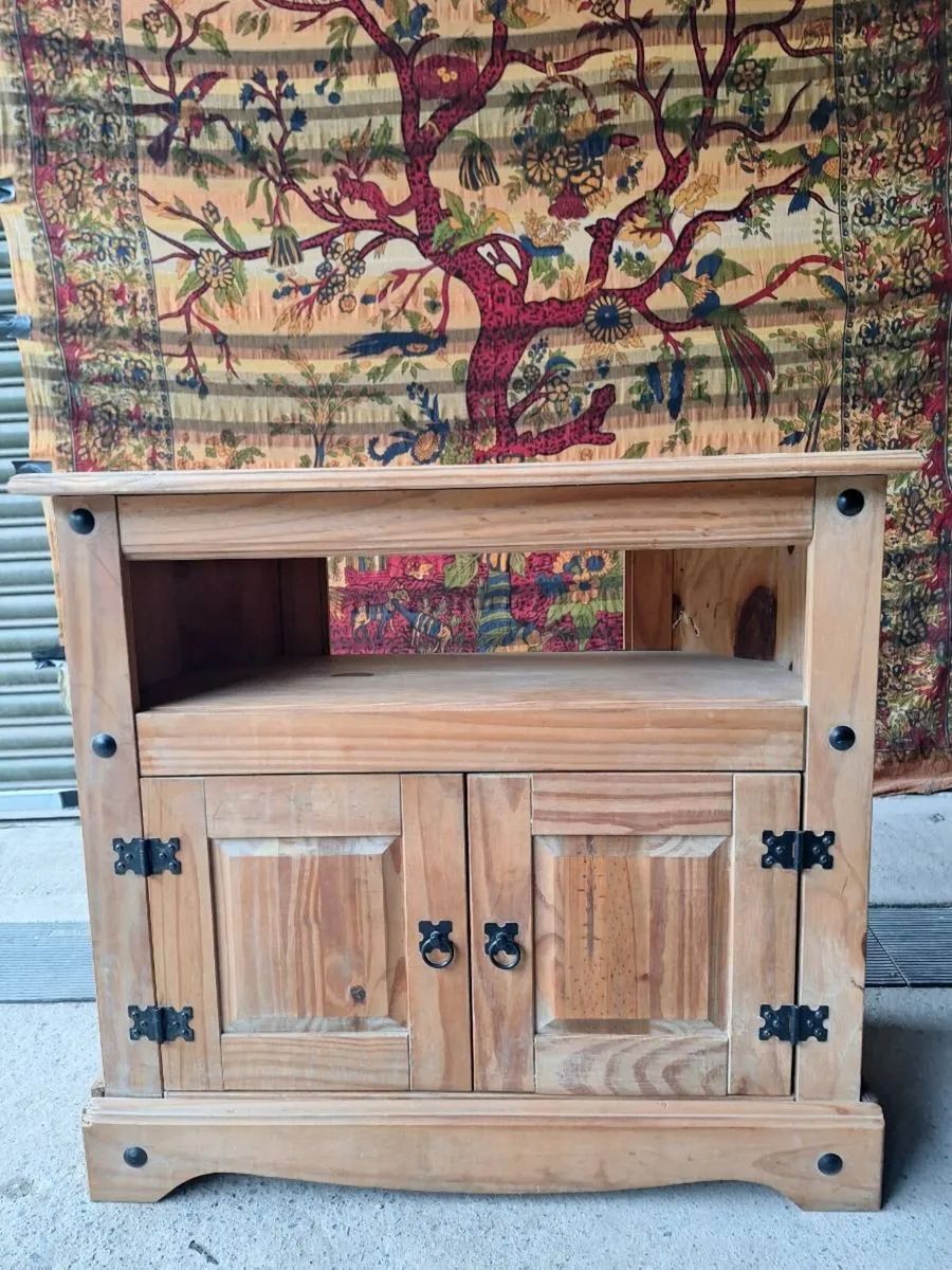 Rustic solid pine TV unit (DELIVERY) - Image 1