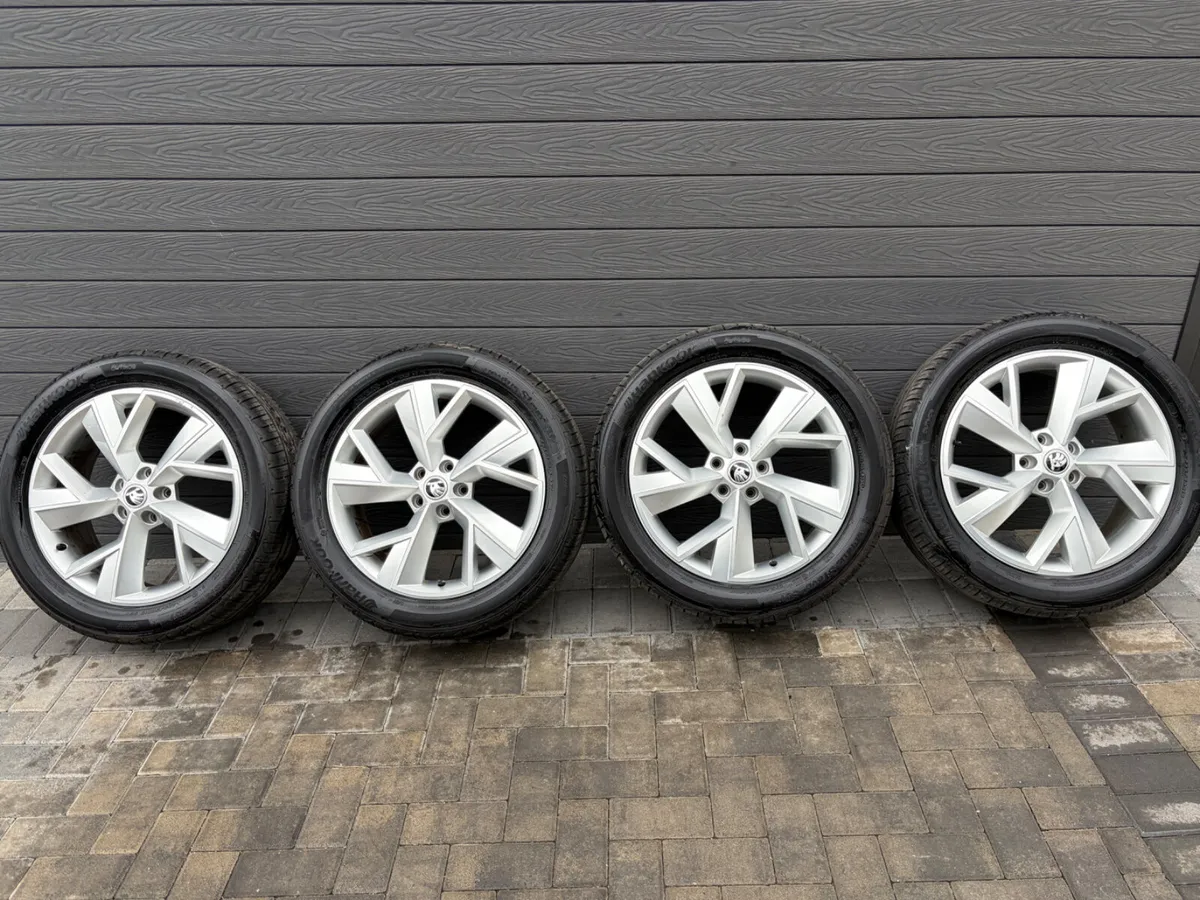 19” GENUINE SKODA KODIAQ ALLOY WHEELS & TYRES - Image 2