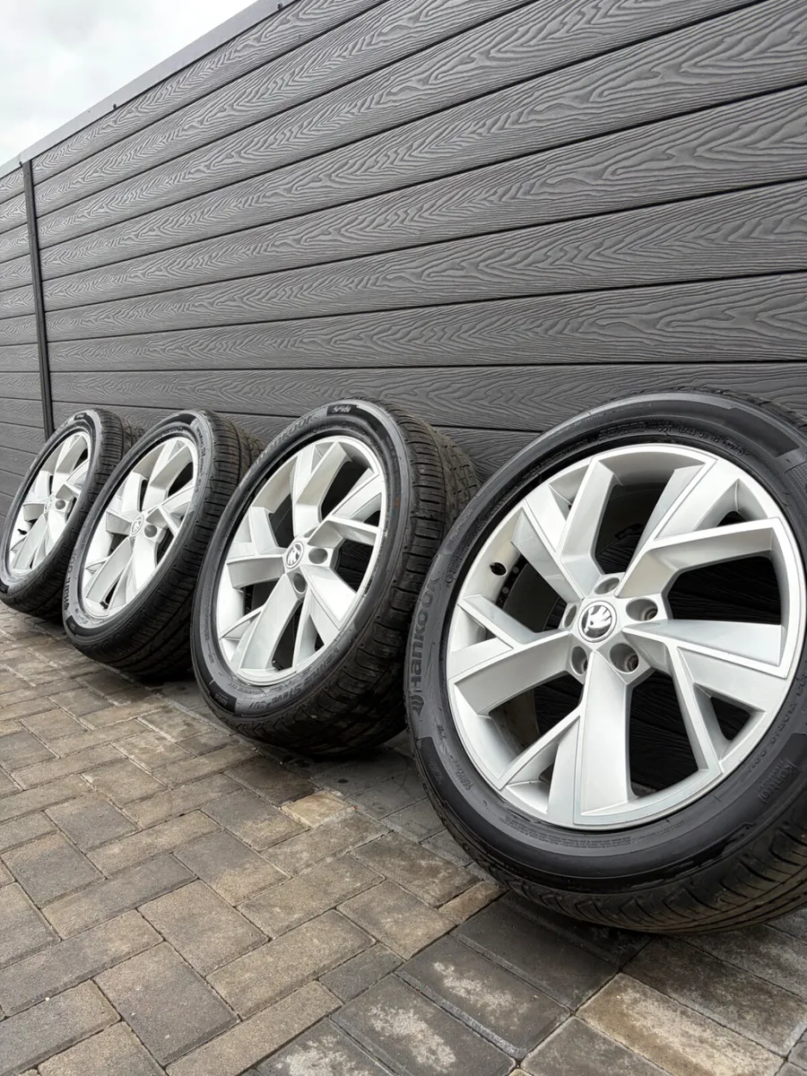 19” GENUINE SKODA KODIAQ ALLOY WHEELS & TYRES - Image 1