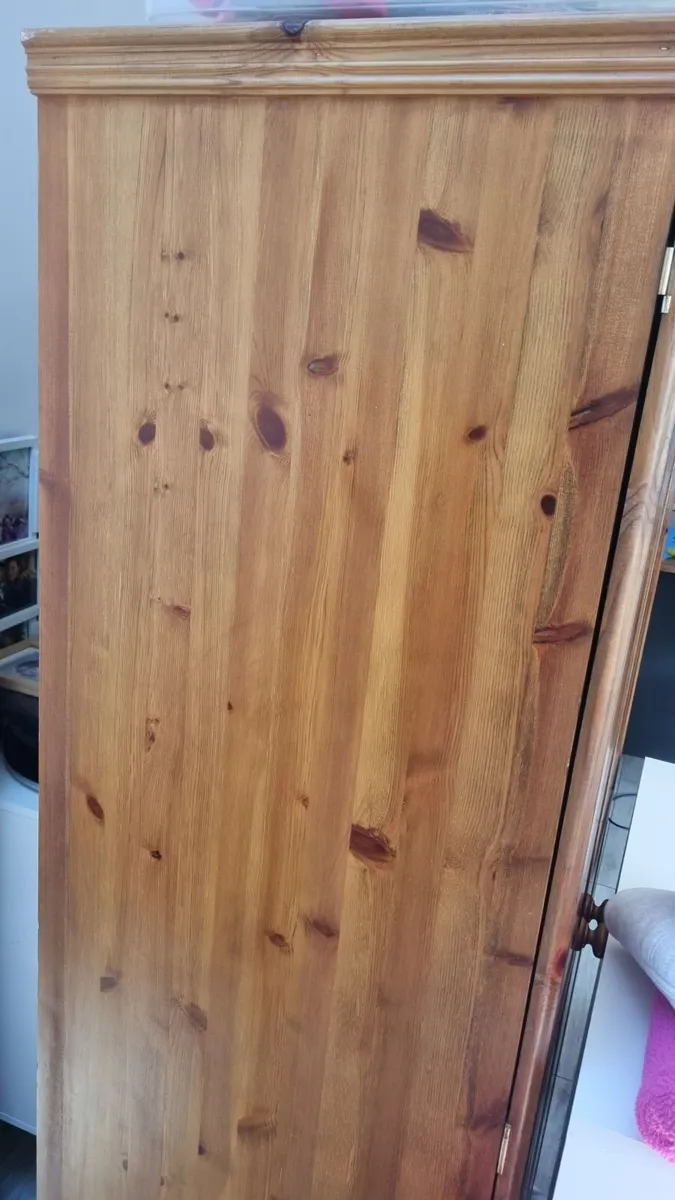 Wardrobe - Image 3