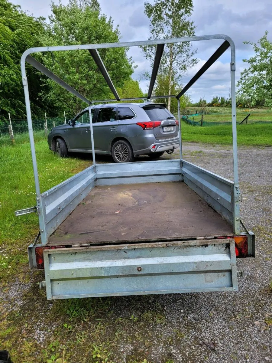 Trailer - Image 2