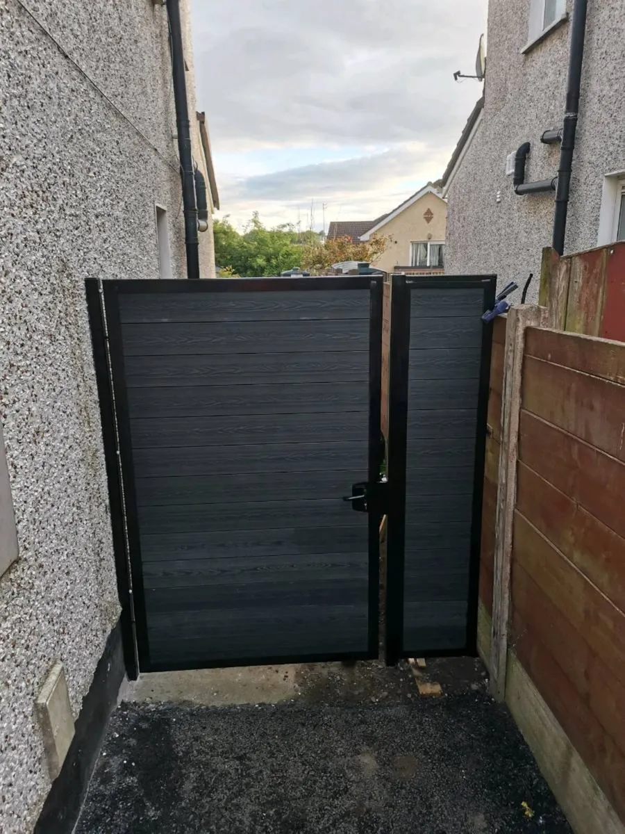 Side gate - Image 2