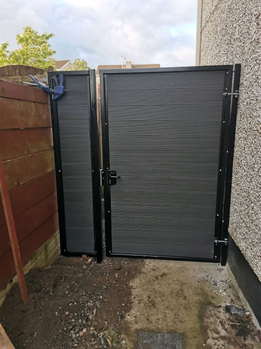 Side gate - Image 3