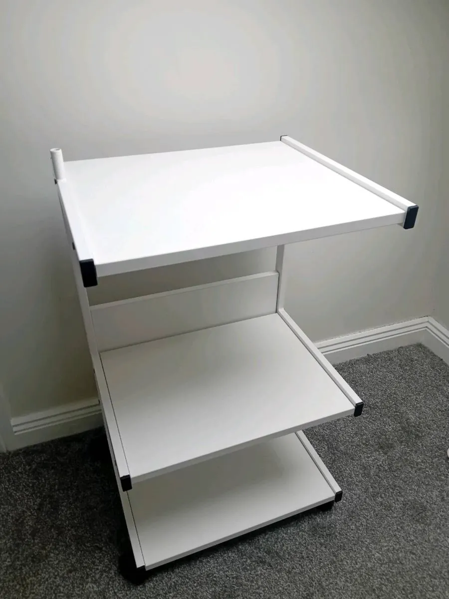 Salon trolley - Image 1