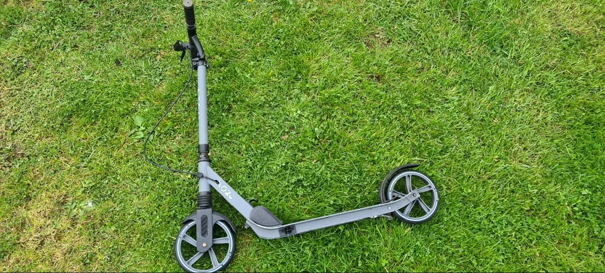 Aero A200 Folding Scooter Grey 6-12 yrs non electc - Image 2