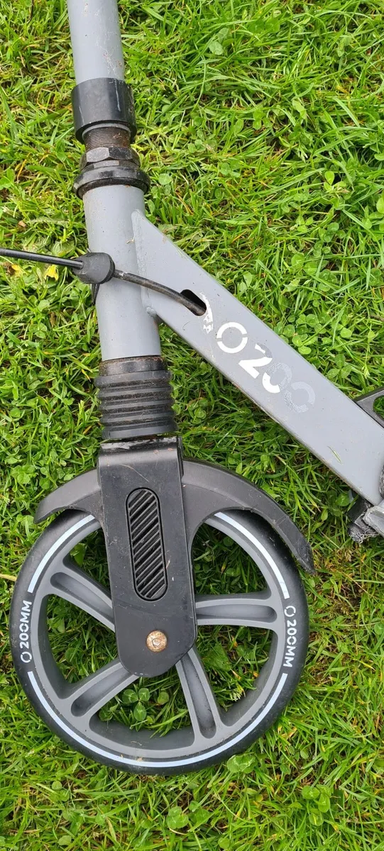 Aero A200 Folding Scooter Grey 6-12 yrs non electc - Image 4