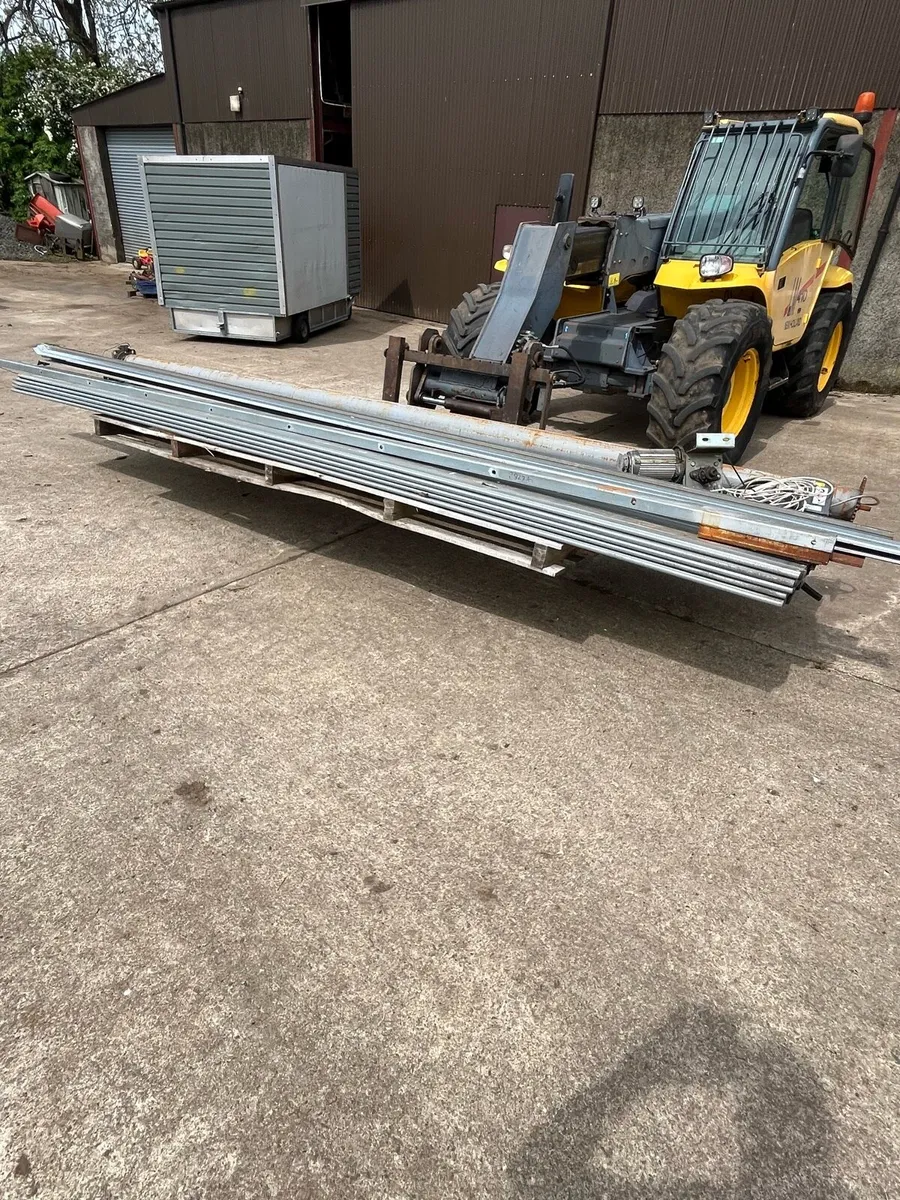 Roller shutter door - Image 2