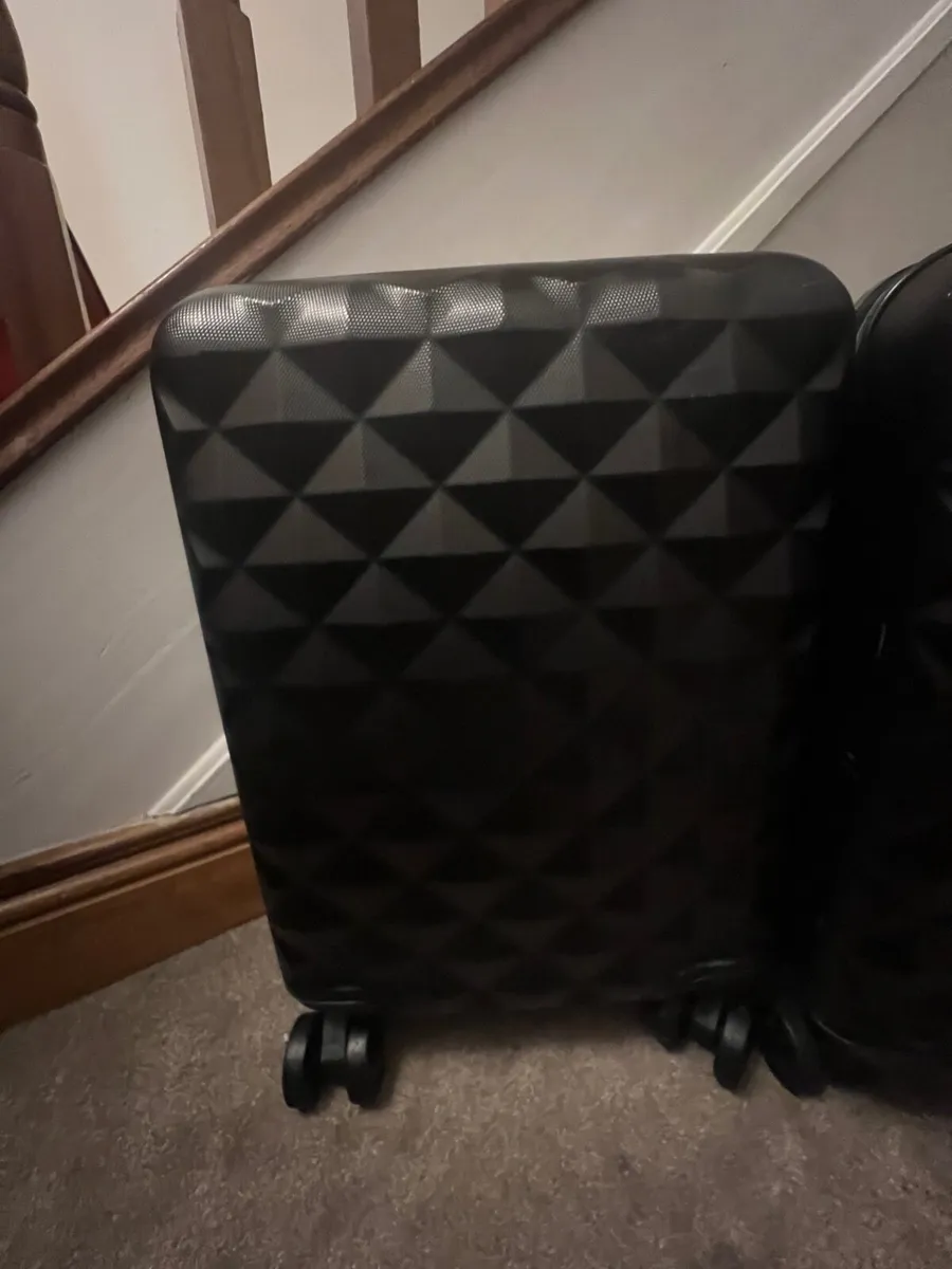 Suitcase - Image 4