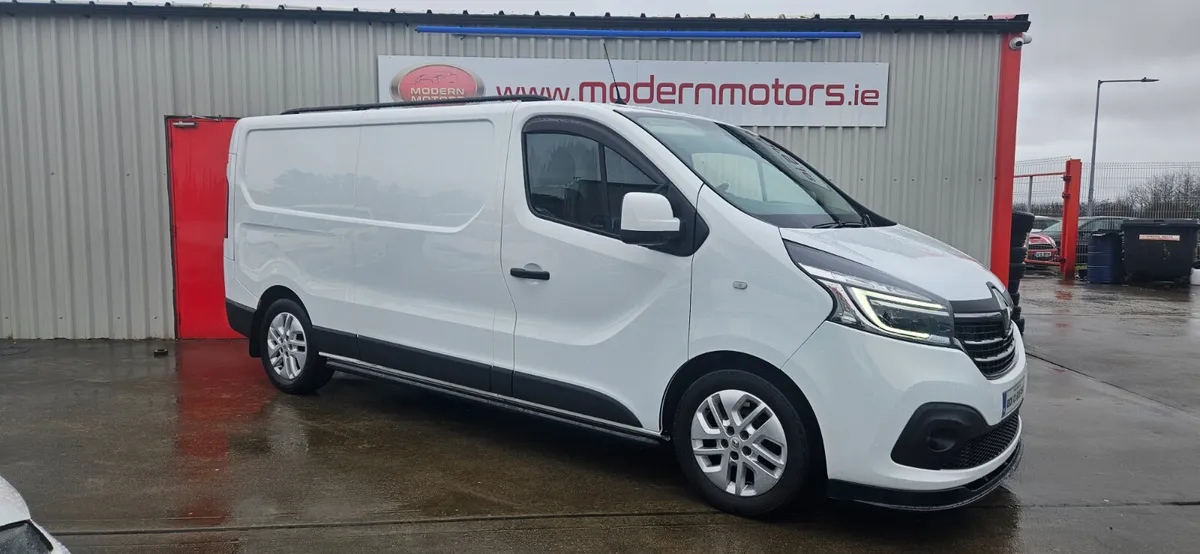 Renault Trafic sport automatic high spec - Image 1