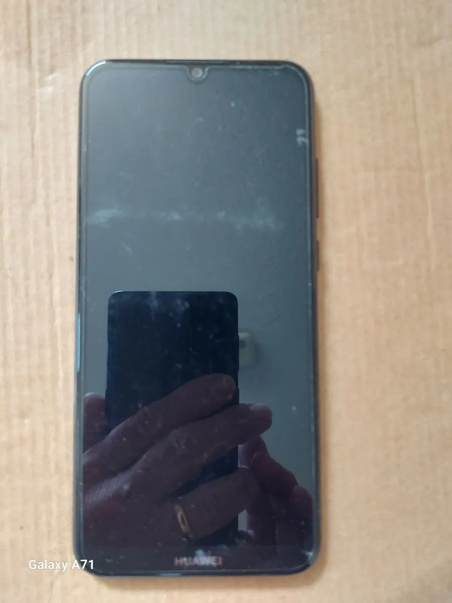HUAWEI Mobile Phone, Model Y6, 2GB Ram, 32GB HDD - Image 2