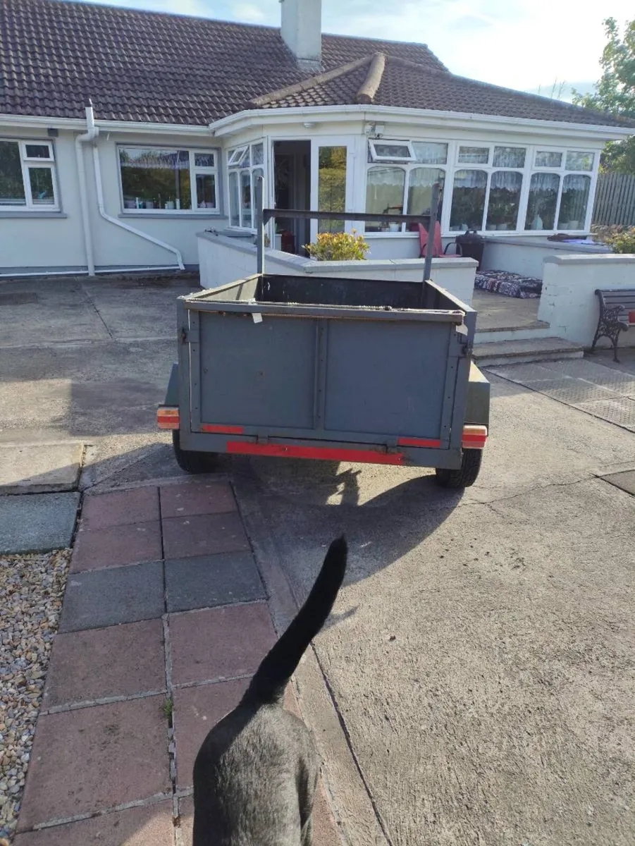 trailer - Image 2