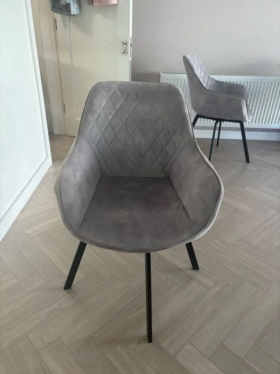 Dining table & Chairs(quick sale) - Image 3