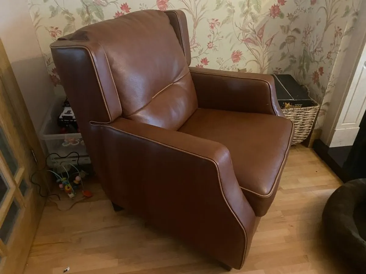 Leather Suite - Image 1