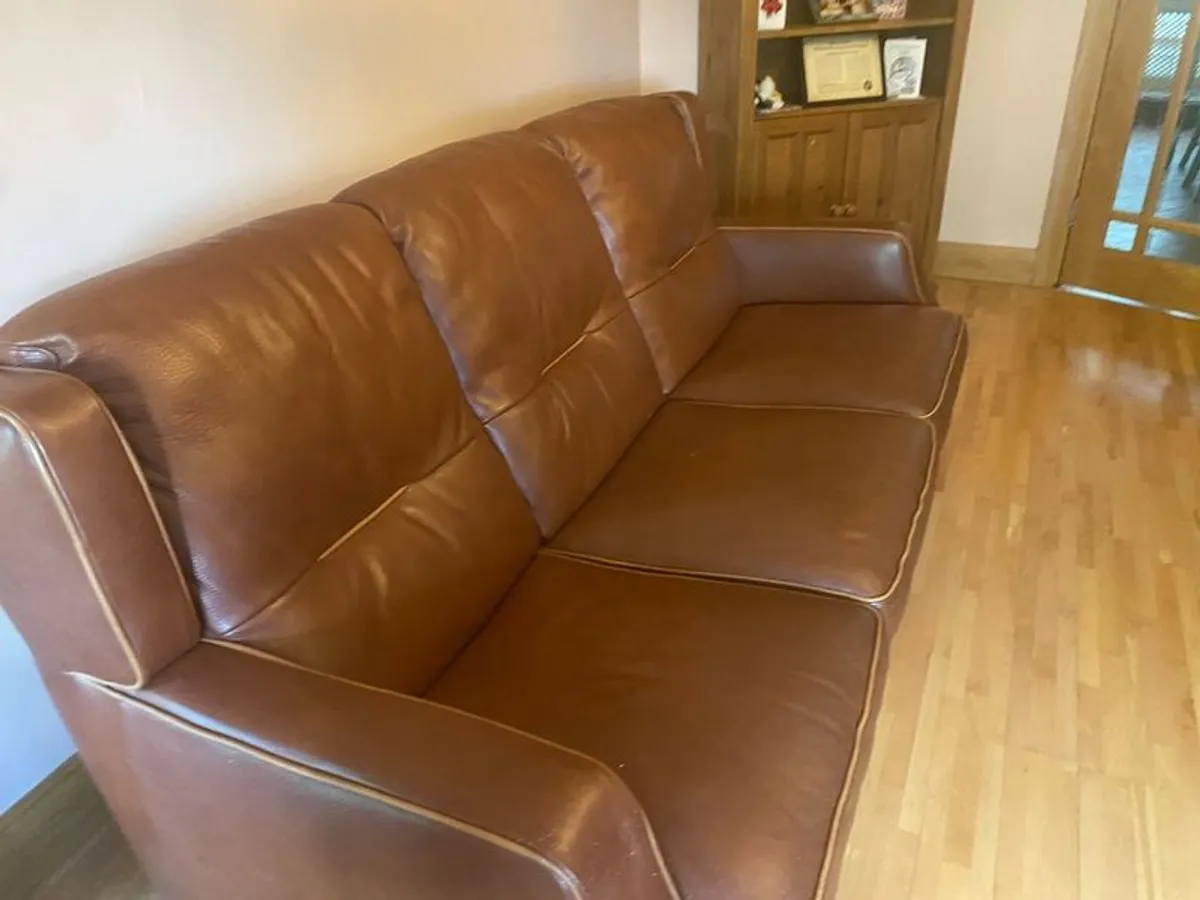 Leather Suite - Image 3