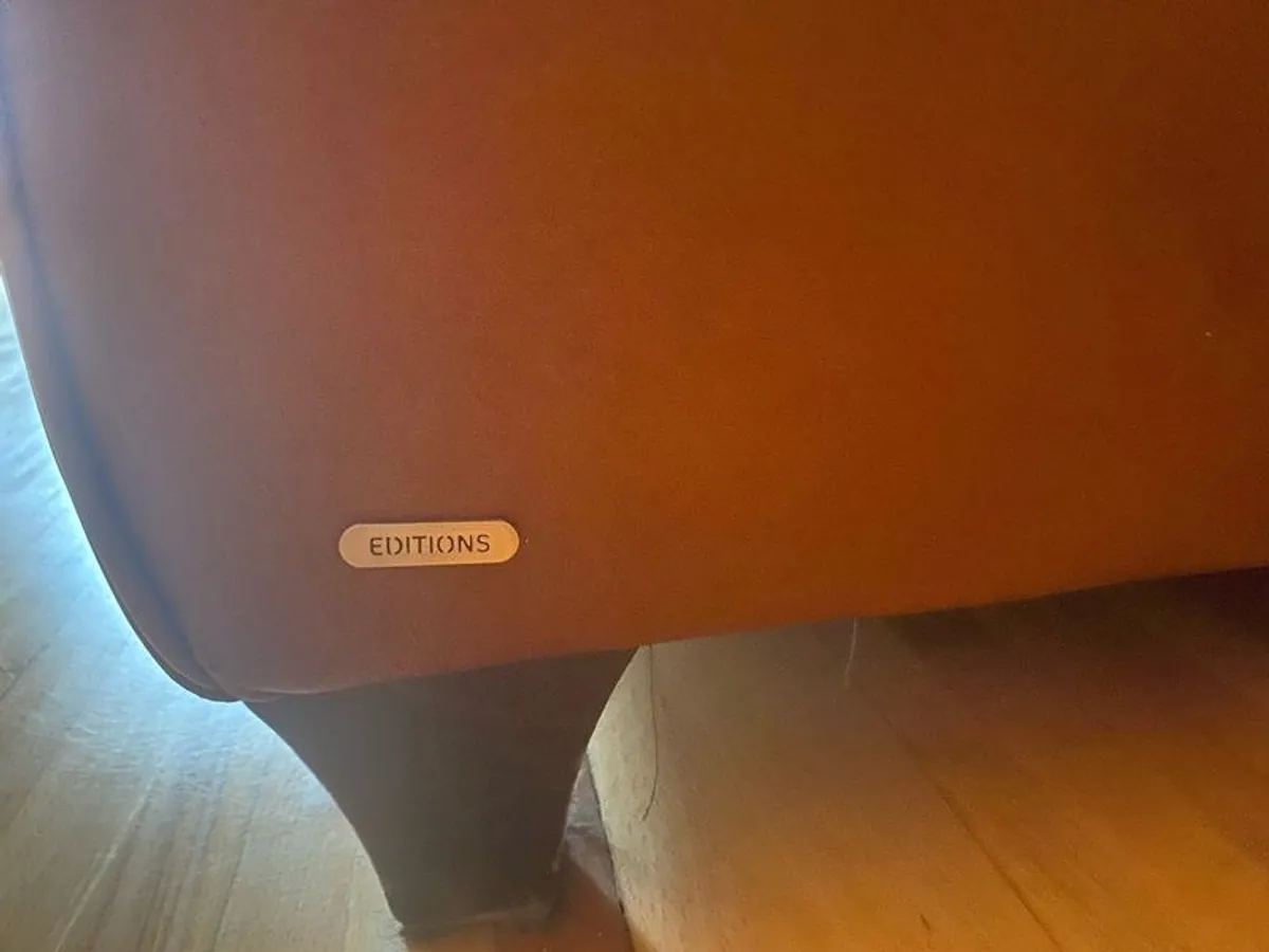 Leather Suite - Image 4