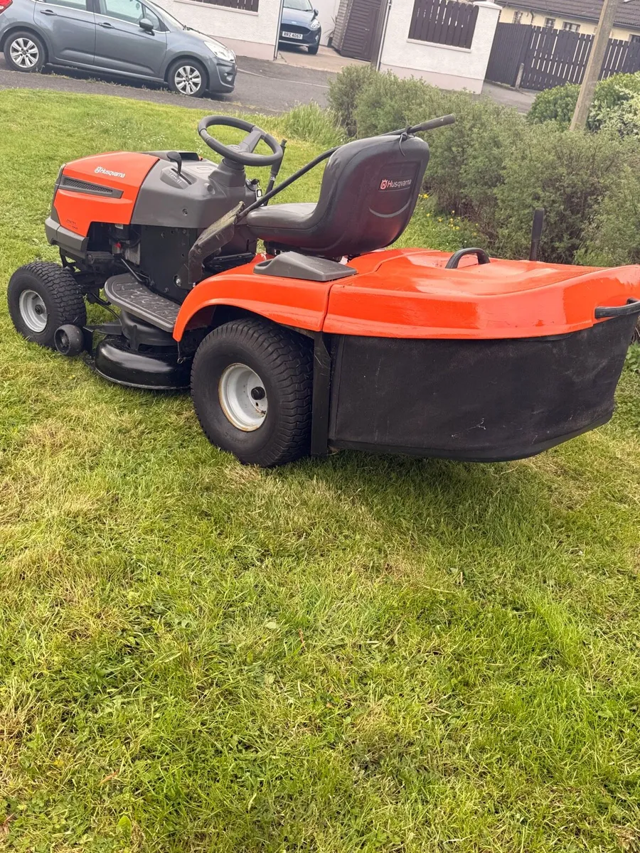 Ride on lawnmower - Image 3