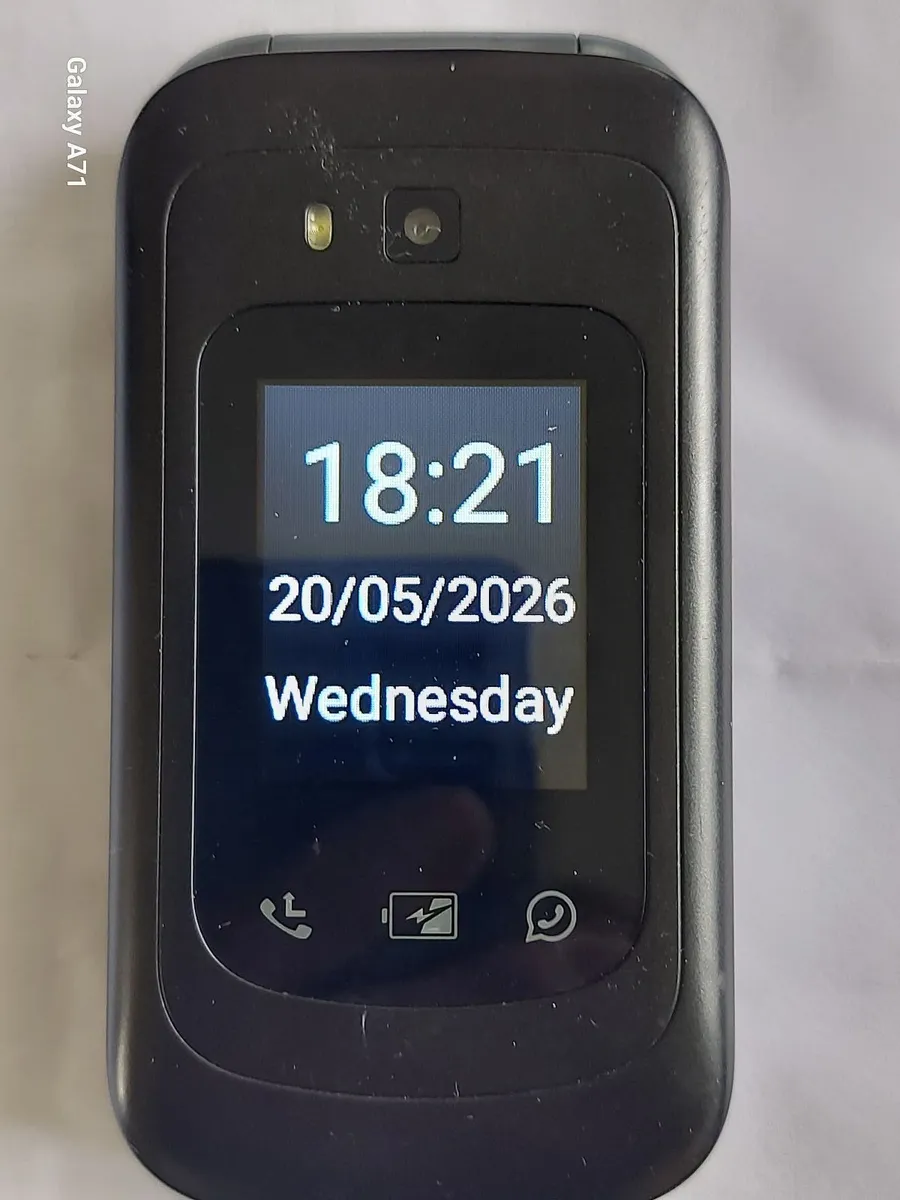 TT Phone Touch Screen Flip Phone, Model TT970 - Image 2
