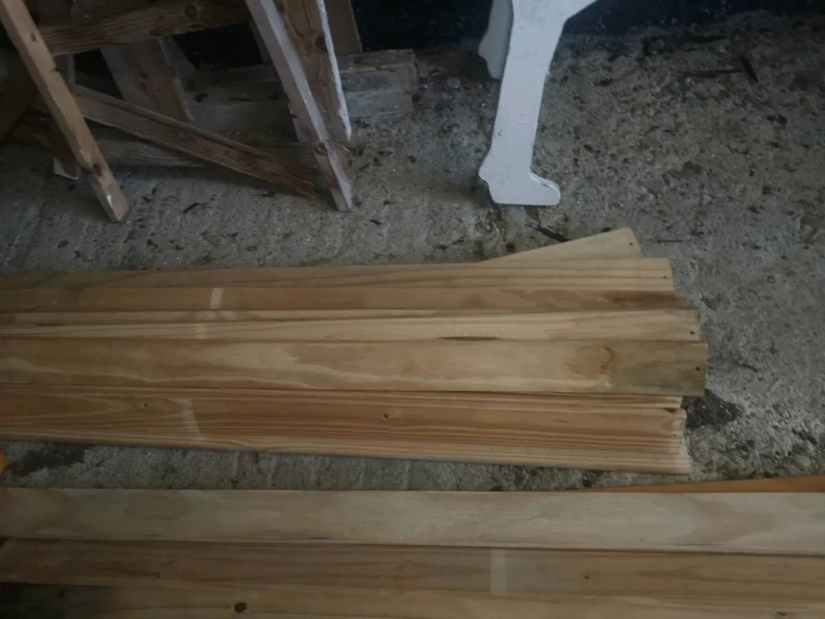 4'6" Solid Wood  Beds x 2 - Image 3
